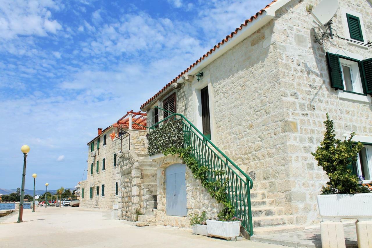 Old Fisherman House Kastela Luaran gambar