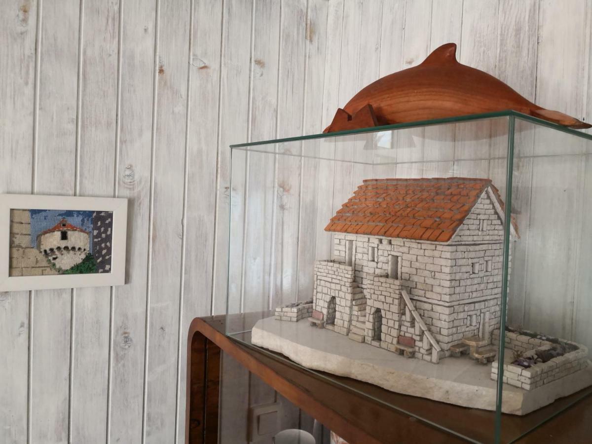 Old Fisherman House Kastela Luaran gambar
